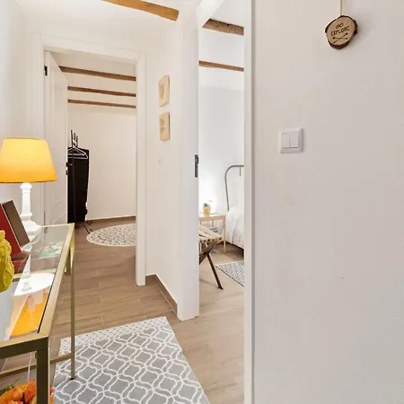 Mansion In - Mezio With Patio * Vale Abrigoso